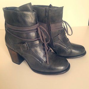 Vintage 93 Emma 3 booties